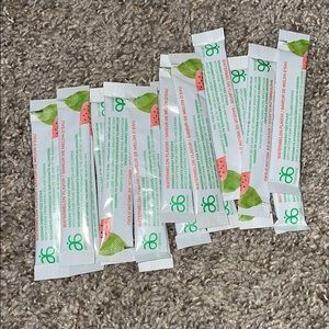 16 Arbonne watermelon fizz sticks 🍉